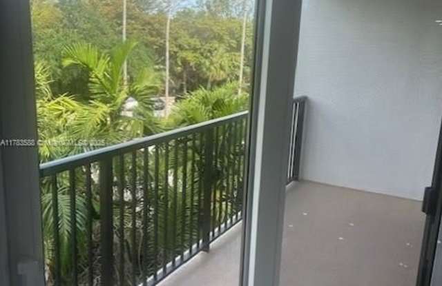 55 Ocean Lane Dr photos photos