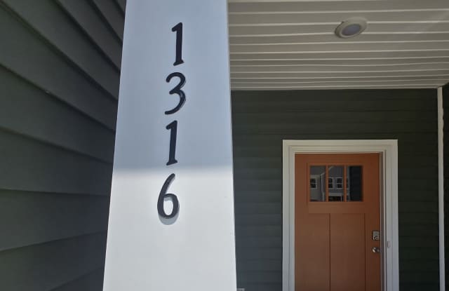 1316 Maplesmith Way Gallery 2