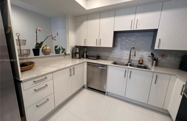 10950 NW 82nd St photos photos