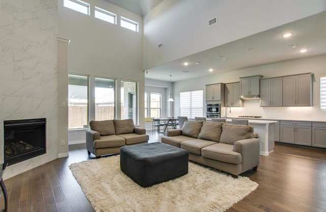 1217 Prairie Lake Path Gallery 4