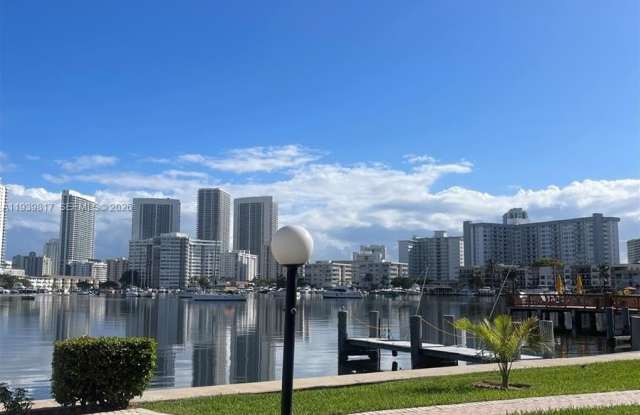 430 Golden Isles Dr photos photos