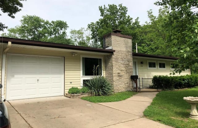 1400 Fournier - 1400 Fournier Drive, Crestwood, MO 63126