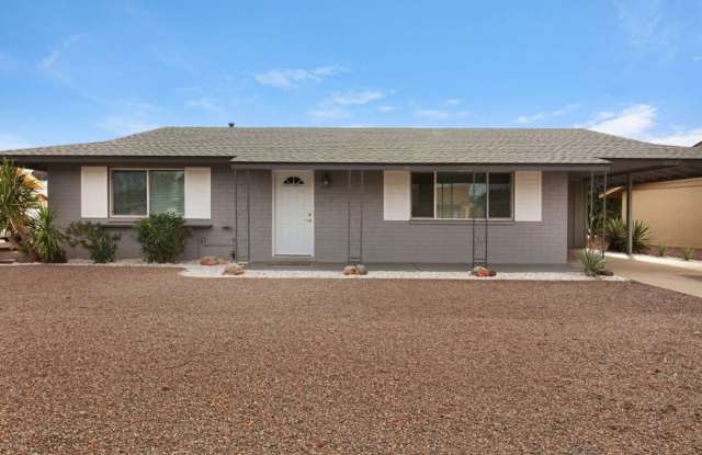 Updated 2 bedroom 2 full bathroom in Sun City photos photos