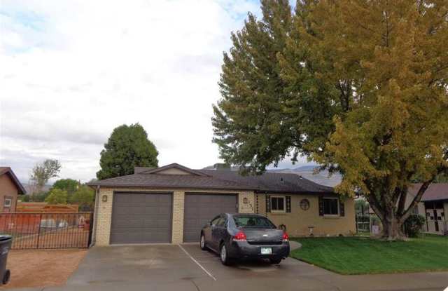 137 Sunset Circle photos photos