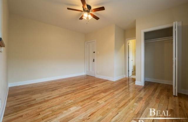 2842 W Orchard 19 Gallery 4