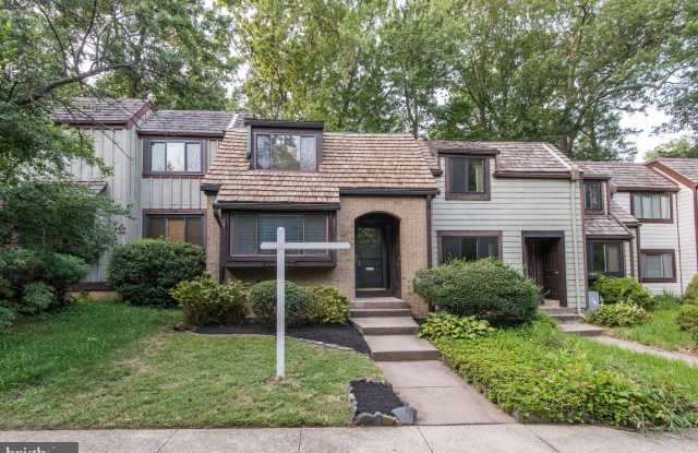 1502 FARSTA Court Gallery 1