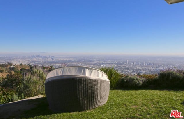 9249 CRESCENT Drive - 9249 West Crescent Drive, Los Angeles, CA 90046