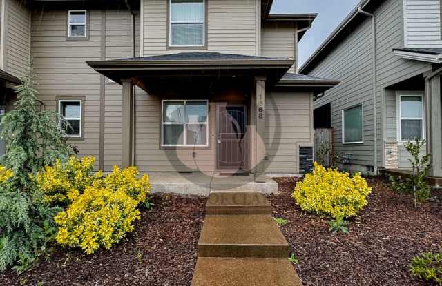 Adorable Dallas Townhome - Coming Available Early July photos photos