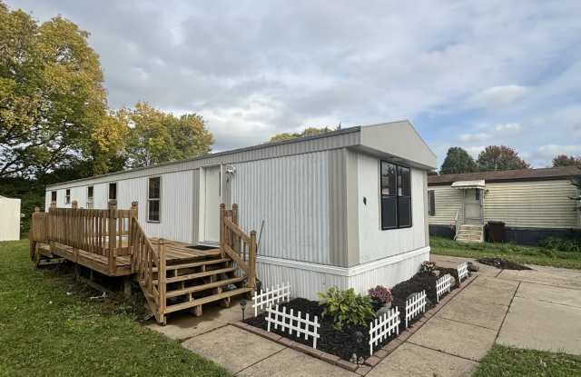 49 Tamarak Trail Gallery 1