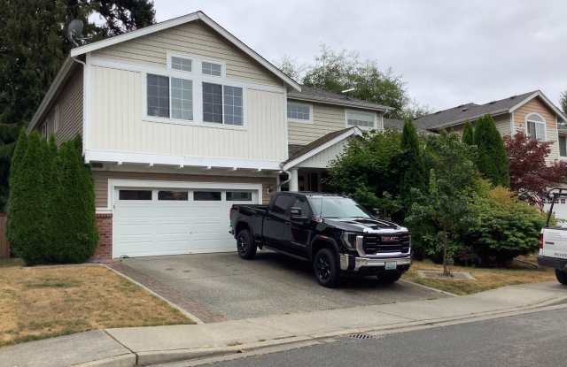 5 BEDROOMS 2 STORY HOME IN PORT ORCHARD photos photos