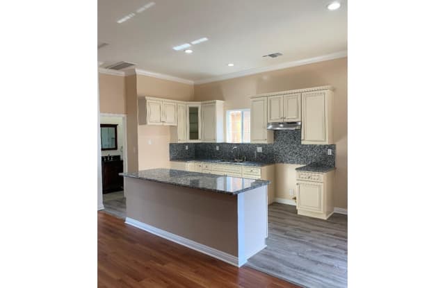 11452 W. Keswick st. - 11452 W Keswick St, Los Angeles, CA 91352