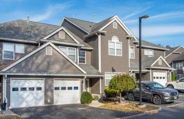 20 S Midland Ave - 20 South Midland Avenue, Kearny, NJ 07032