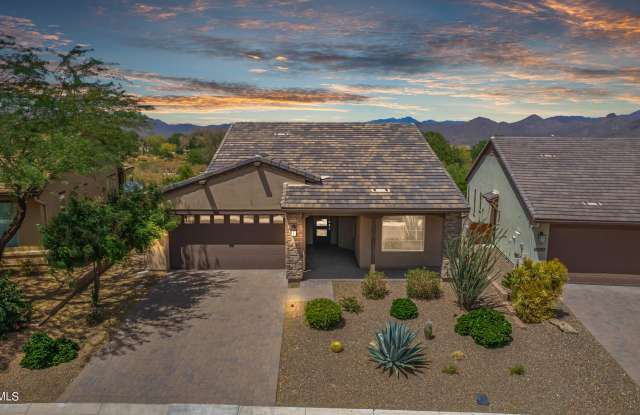 18076 E Vista Desierto -- photos photos