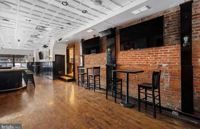 39-41 S 19TH Street Gallery 1
