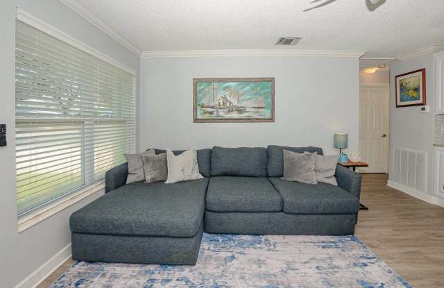 110 SW Hideaway Place Gallery 4