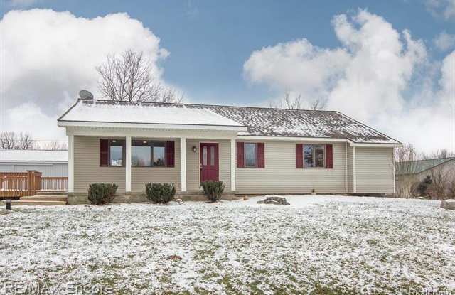 1755 GRANGER Road Gallery 2