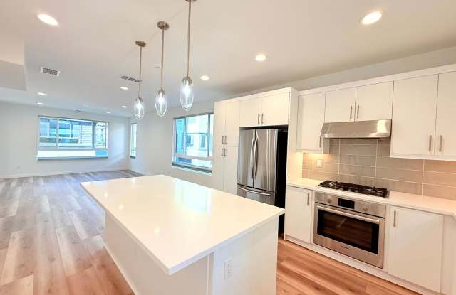 Fantastic 4 story Townhome with rooftop - 3 bed - 2.5 bath with bonus room in Eagle Rock/Glassell Park photos photos