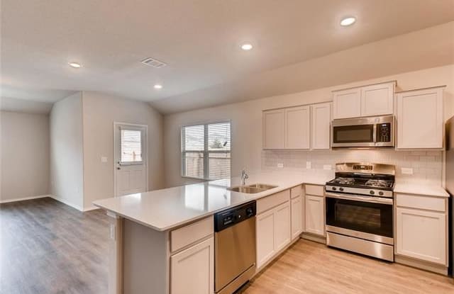 10809 Deer Chase Trl - 10809 Deer Chase Trail, Austin, TX 78747