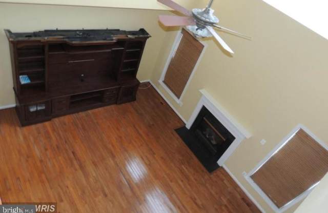 8776 LORDS VIEW LOOP Gallery 2