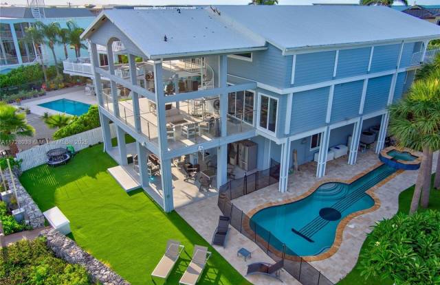 67 N Bounty Ln - 67 North Bounty Lane, Key Largo, FL 33037