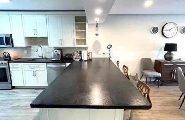 3050 NE 16th Ave #706 - 3050 Northeast 16th Avenue, Oakland Park, FL 33334