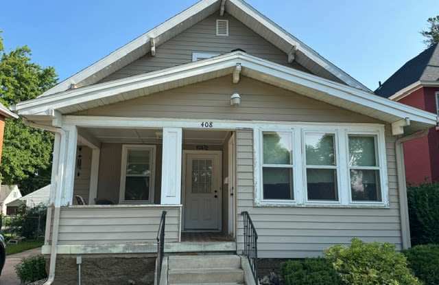 408 Wheeler Ave - 408 Wheeler Avenue, North Mankato, MN 56003