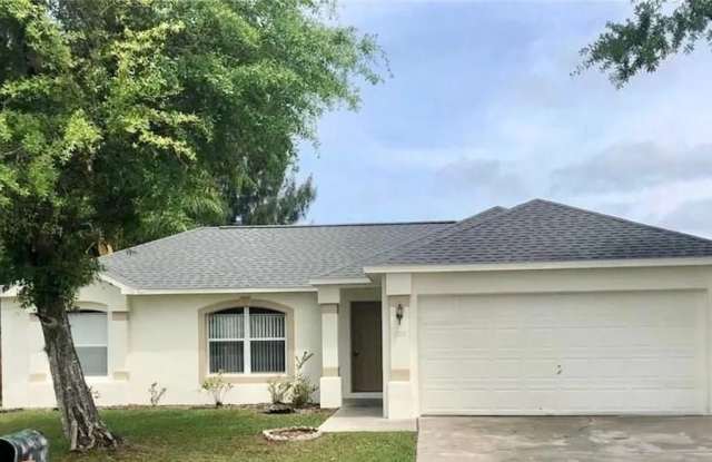 205 CHURCHILL COURT photos photos