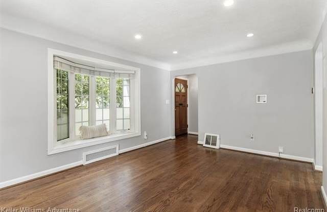 617 S Edgeworth Avenue Gallery 2