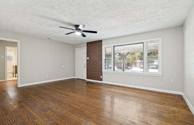 1913 Landa Drive Gallery 2
