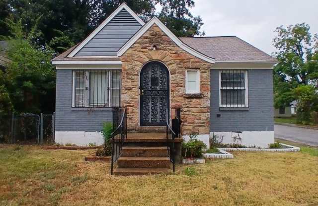 Charming 2 Story Home in Orange Mound photos photos