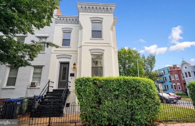 1201 4TH STREET NW - 1201 4th Street Northwest, Washington, DC 20001