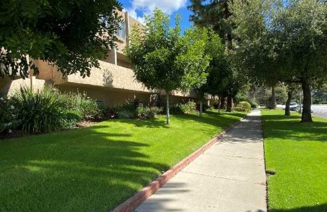1425 E Orange Grove Blvd Apt 08 Gallery 3