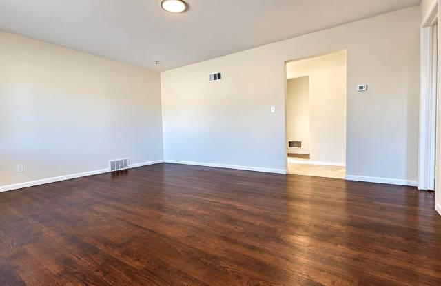 1304 Freeland Avenue Gallery 2