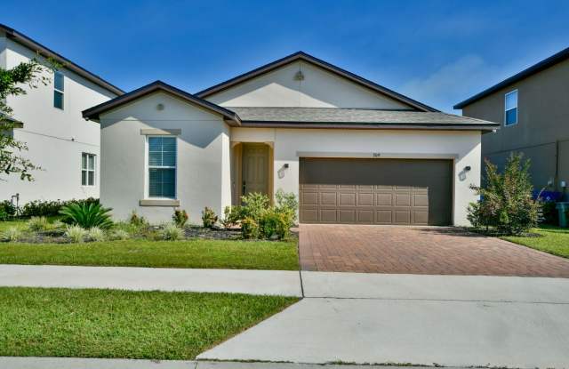 ~4/2~Preserve at Sunrise - 309 Irving Bend Drive, Groveland, FL 34736