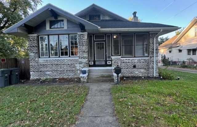 1041 East Mulberry Street, Evansville, Indiana 47714 photos photos