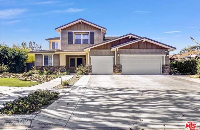 577 Comet Ave - 577 Comet Avenue, Simi Valley, CA 93065