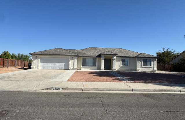 spacious 3 bedroom 2 bath home with large yard photos photos spacious 3 bedroom 2 bath home with large yard photos photos