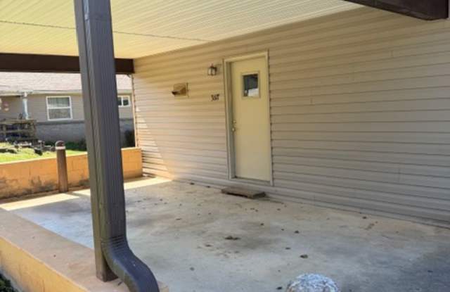 2 Bedroom Duplex close to I -140 Contact Debra Johnson (865) 591-8281 photos photos