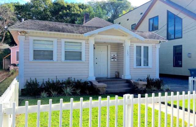 123 N Hyer Avenue Gallery 2