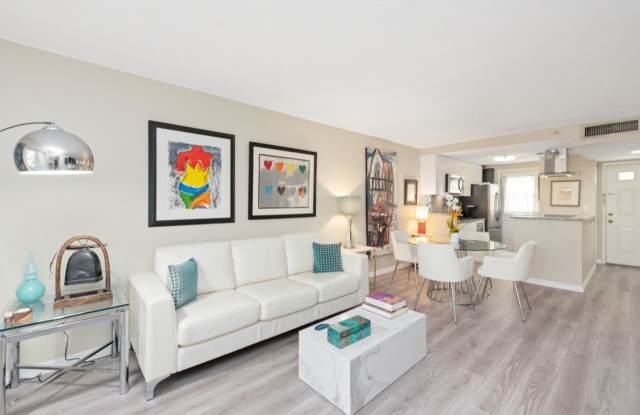**Walk to the beach and Downtown Naples**ANNUAL or SEASONAL FURNISHED RENTAL AVAILABLE** 2 BEDS 2 BATHS ** - 1021 3rd Street South, Naples, FL 34102