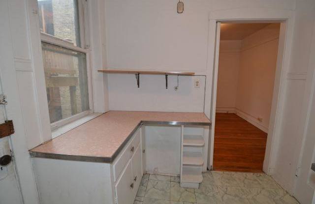 5019 Winchester Gallery 4