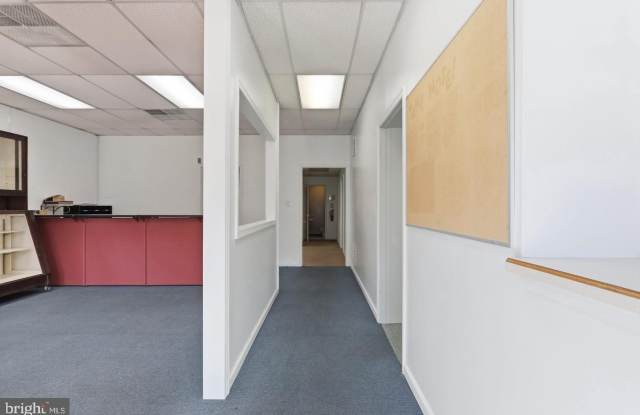 220 S POTOMAC Street S Gallery 4