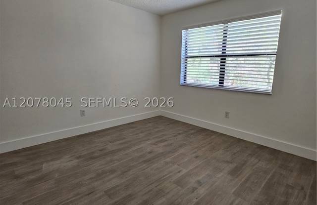 6580 W 27th Ct Gallery 2