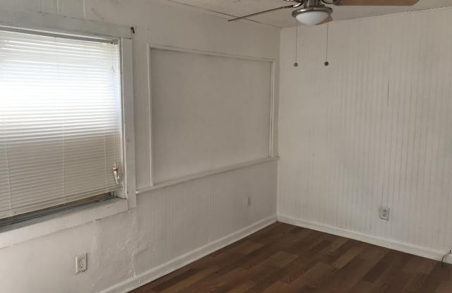 629 58th Street Gallery 2