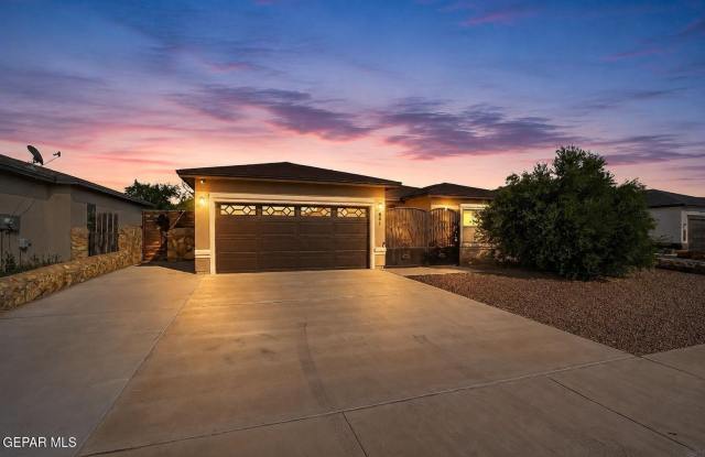641 BARILOCHE Drive Gallery 4