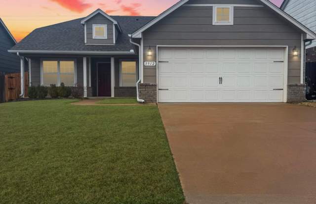 Modern 3-Bedroom Home in Gated Seven Oaks South photos photos