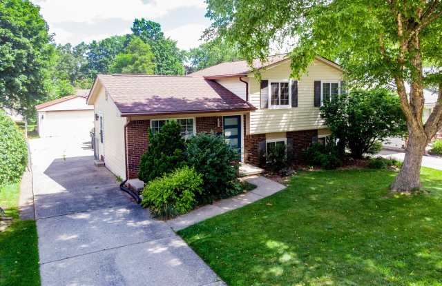 623 E Sunnybrook Drive - 623 East Sunnybrook Drive, Royal Oak, MI 48073