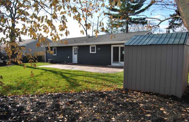 335 Hudson Drive Gallery 2