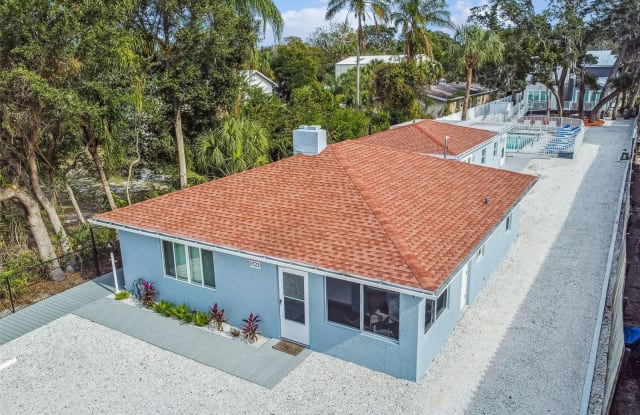 1523 BAYSHORE BOULEVARD photos photos