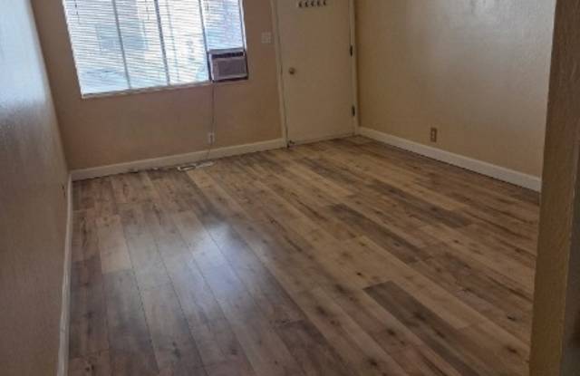 362 Maine St - 362 Maine Street, Reno, NV 89502